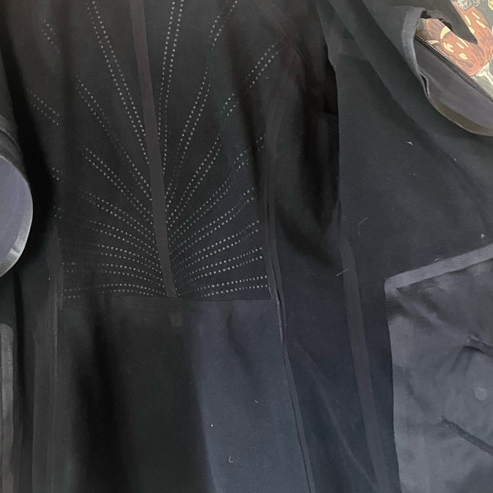 Lululemon Harmony Black Jacket Asymmetrical Zip Funnel Neck Soft Shell Size 8 - Picture 9 of 10